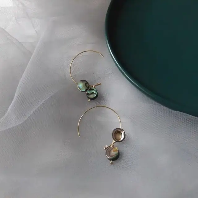 Natural Abalone Shell Earrings 14k Gold Round Circle Hong Kong Style