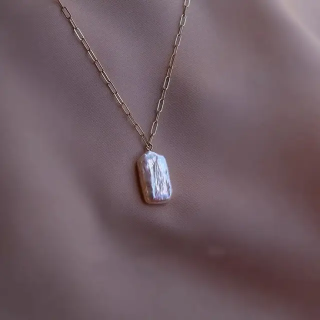 Gold Pearl Clavicle Necklace for Women - Image 4