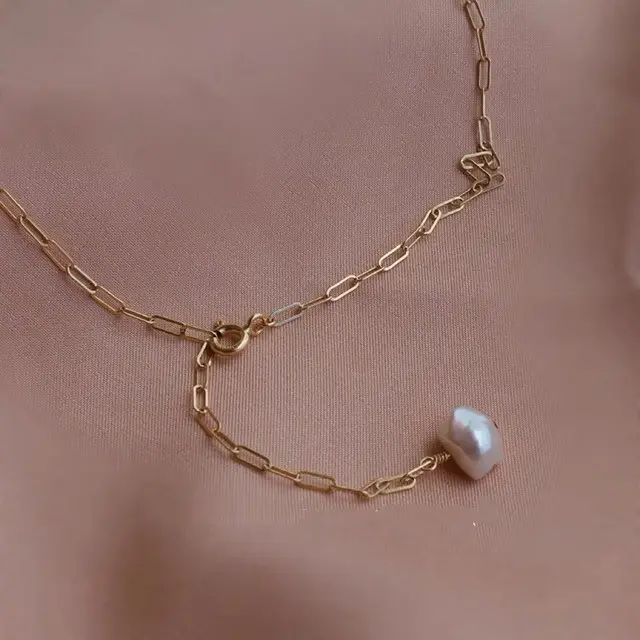 Gold Pearl Clavicle Necklace for Women - Image 5
