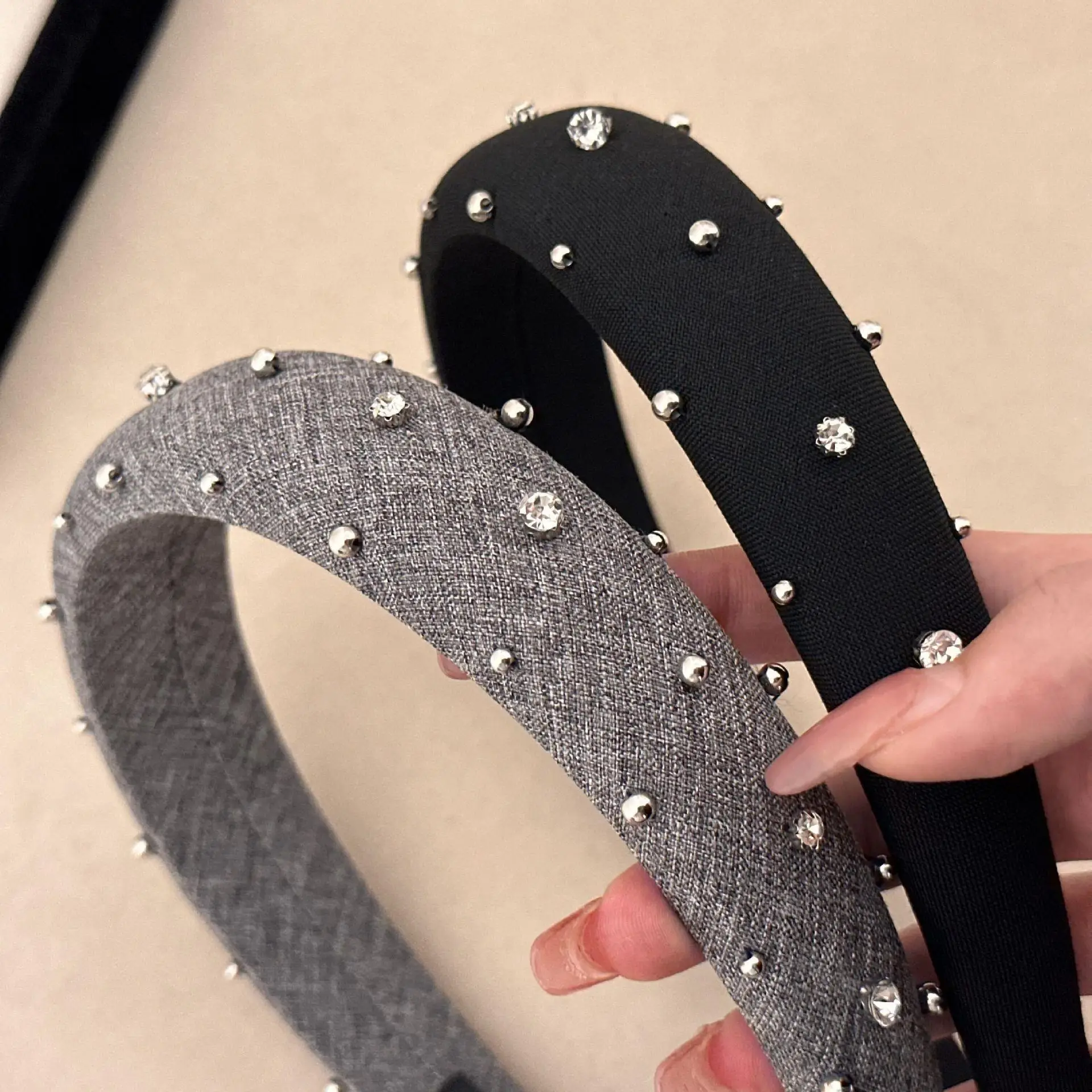 Black Rhinestone Skull Top Headband for Women - Image 3