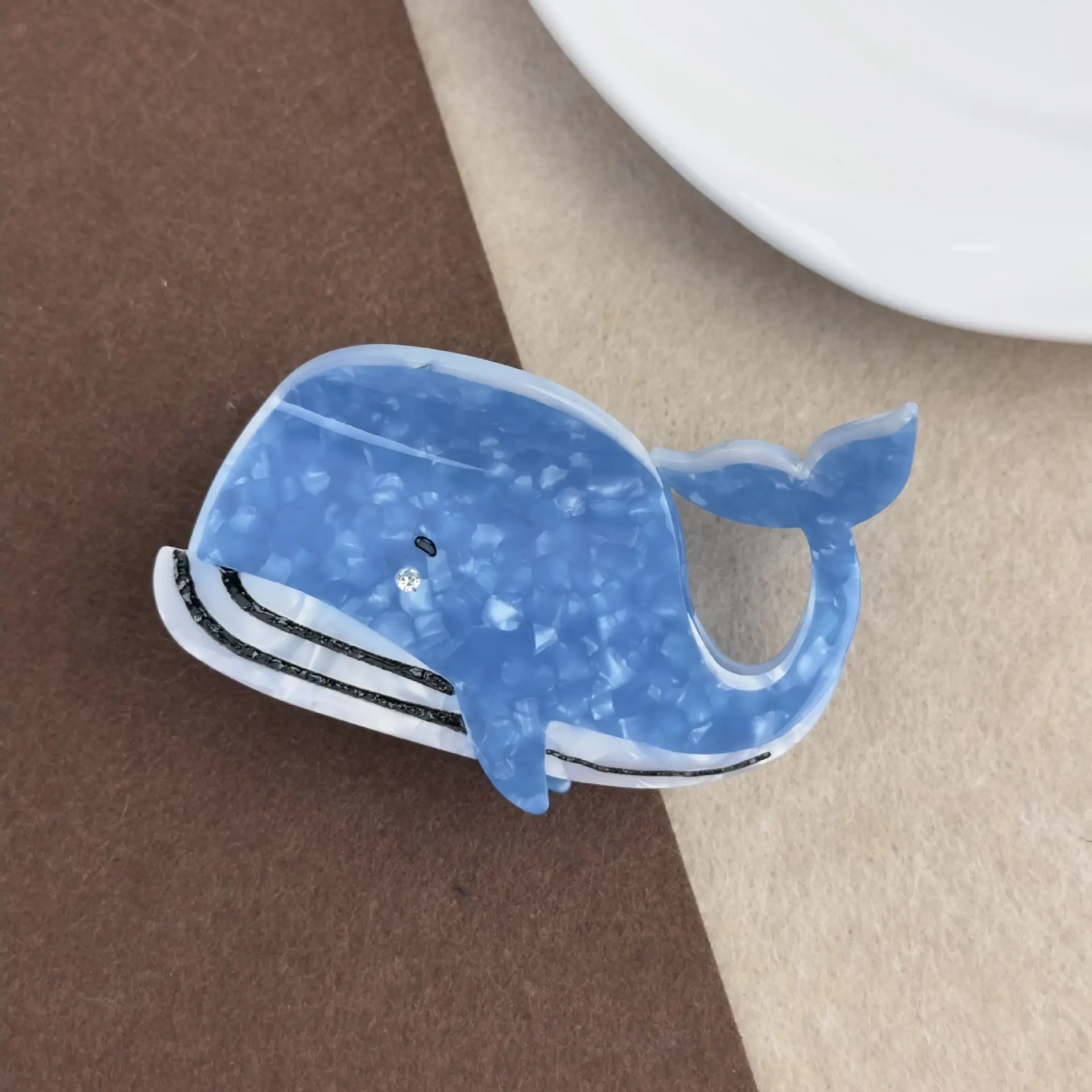 Blue Shark Grip Alternative Personality Acetate Clip