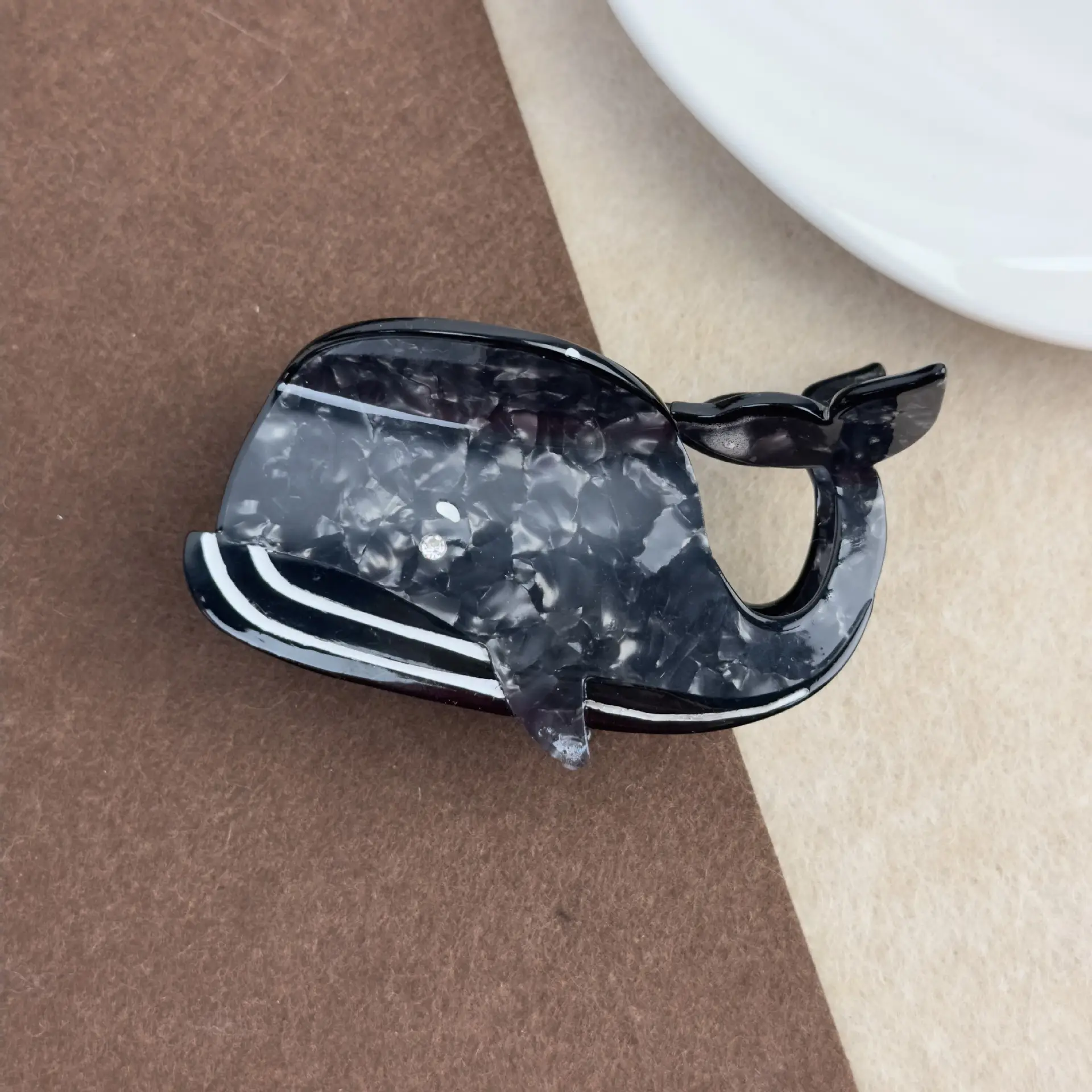 Blue Shark Grip Alternative Personality Acetate Clip