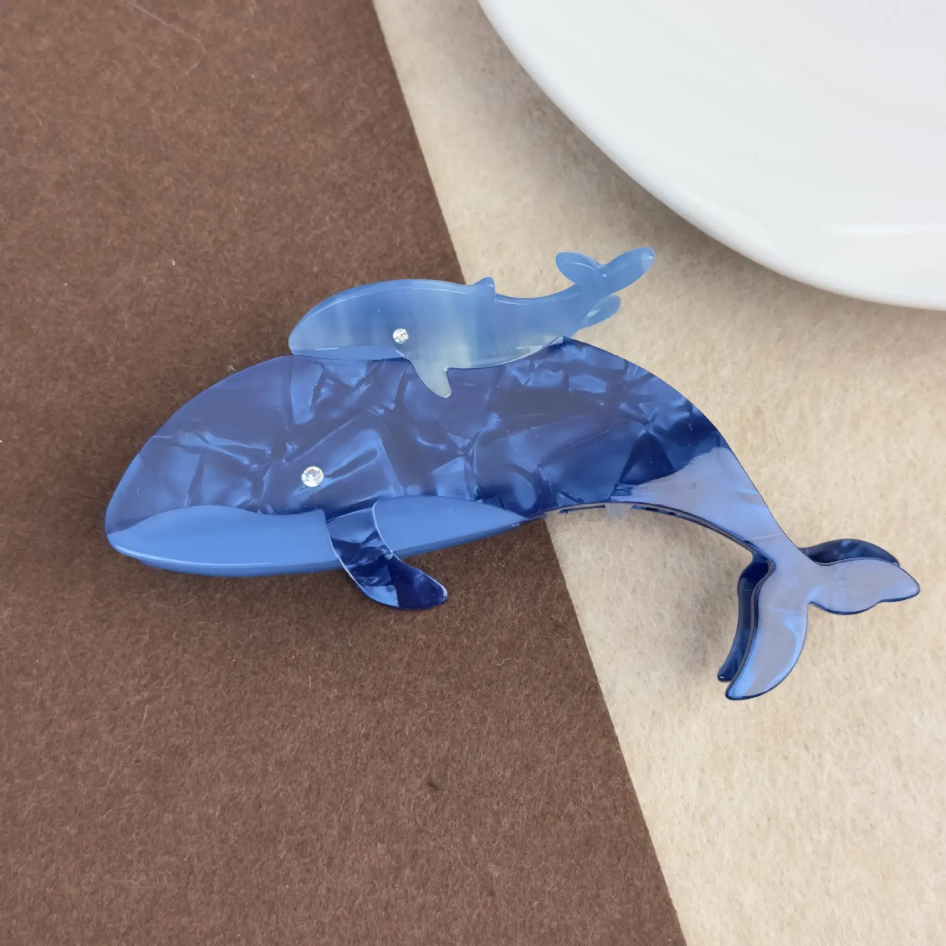 Blue Shark Grip Alternative Personality Acetate Clip