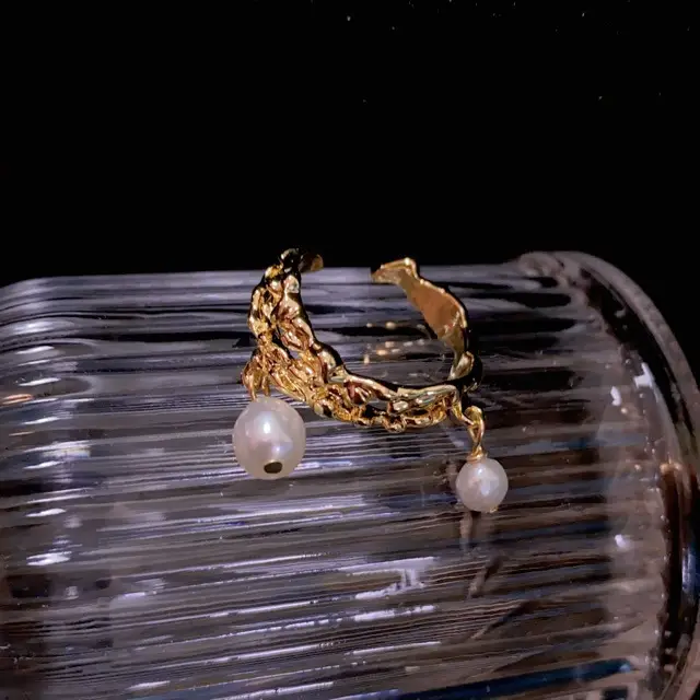Gold Pearl Open Ring for Women's Fashion - Image 4