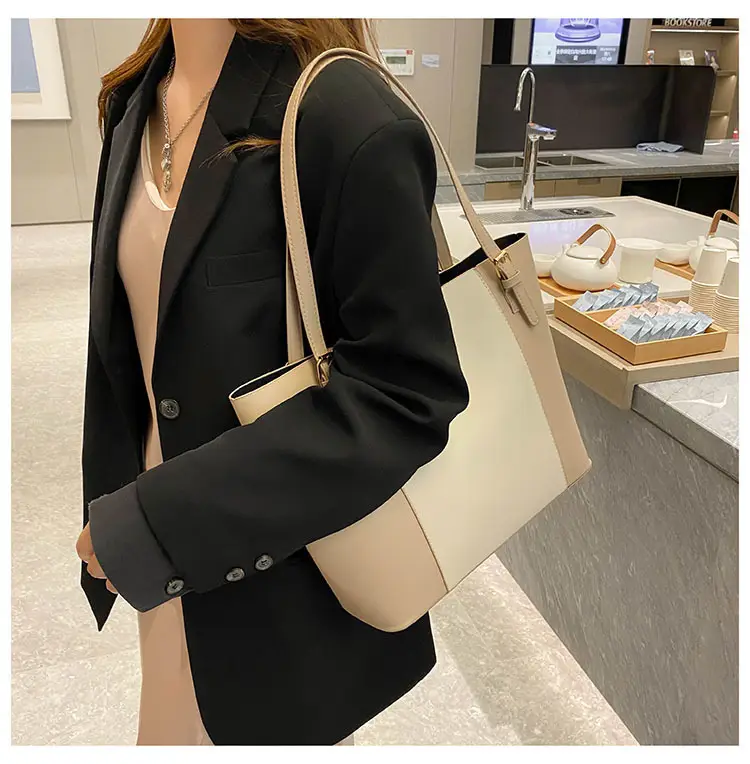 Retro Brown Beige Women's Shoulder Tote Bag 2023 — feature 16