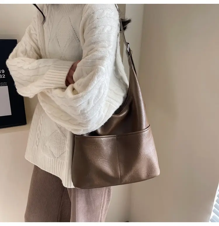 Vintage Brown Leather Shoulder Bag for Women 2024 — feature 17