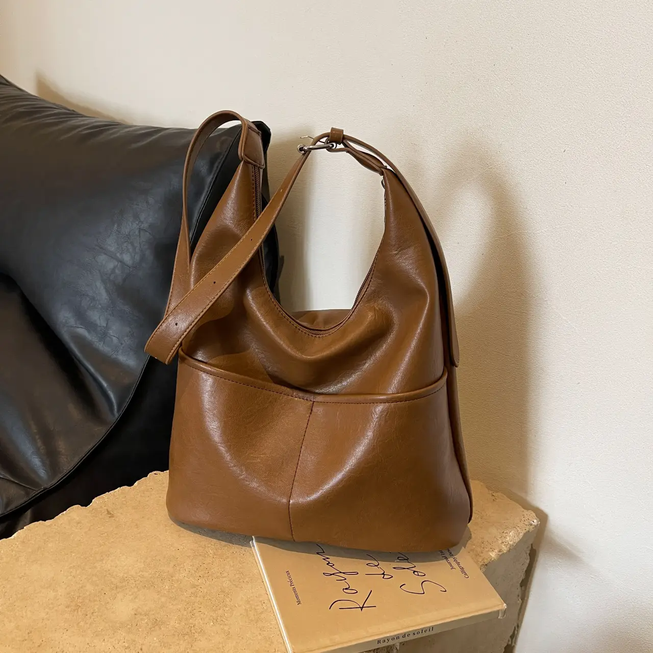 Vintage Brown Leather Shoulder Bag for Women 2024 - Image 3