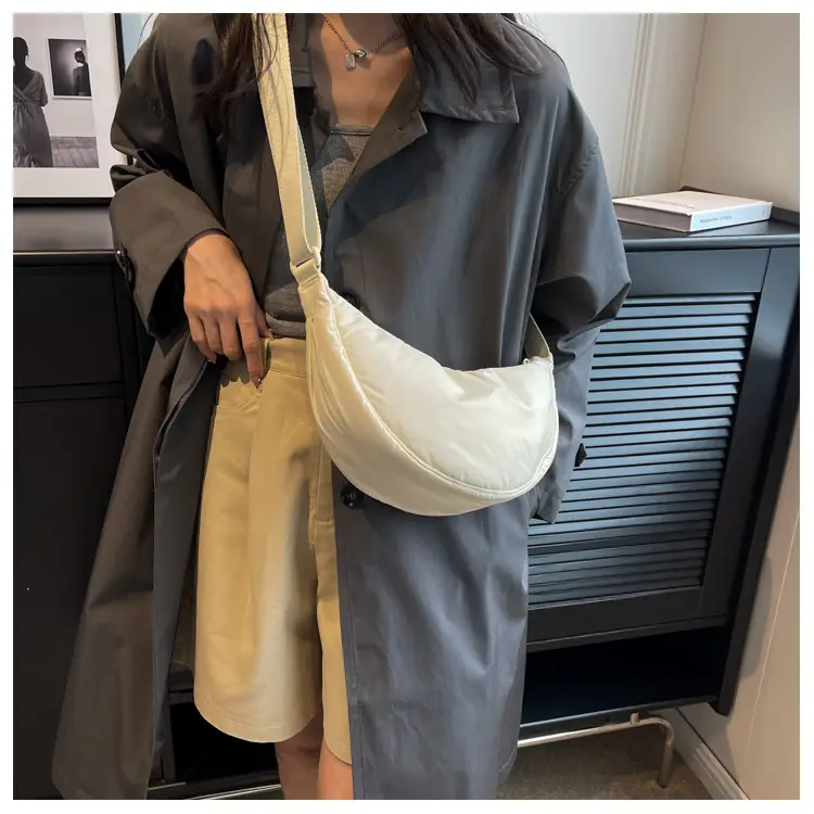 Pink Japanese Dumper Bag for Women Commute — feature 15