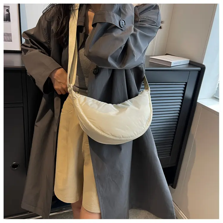 Pink Japanese Dumper Bag for Women Commute — feature 16