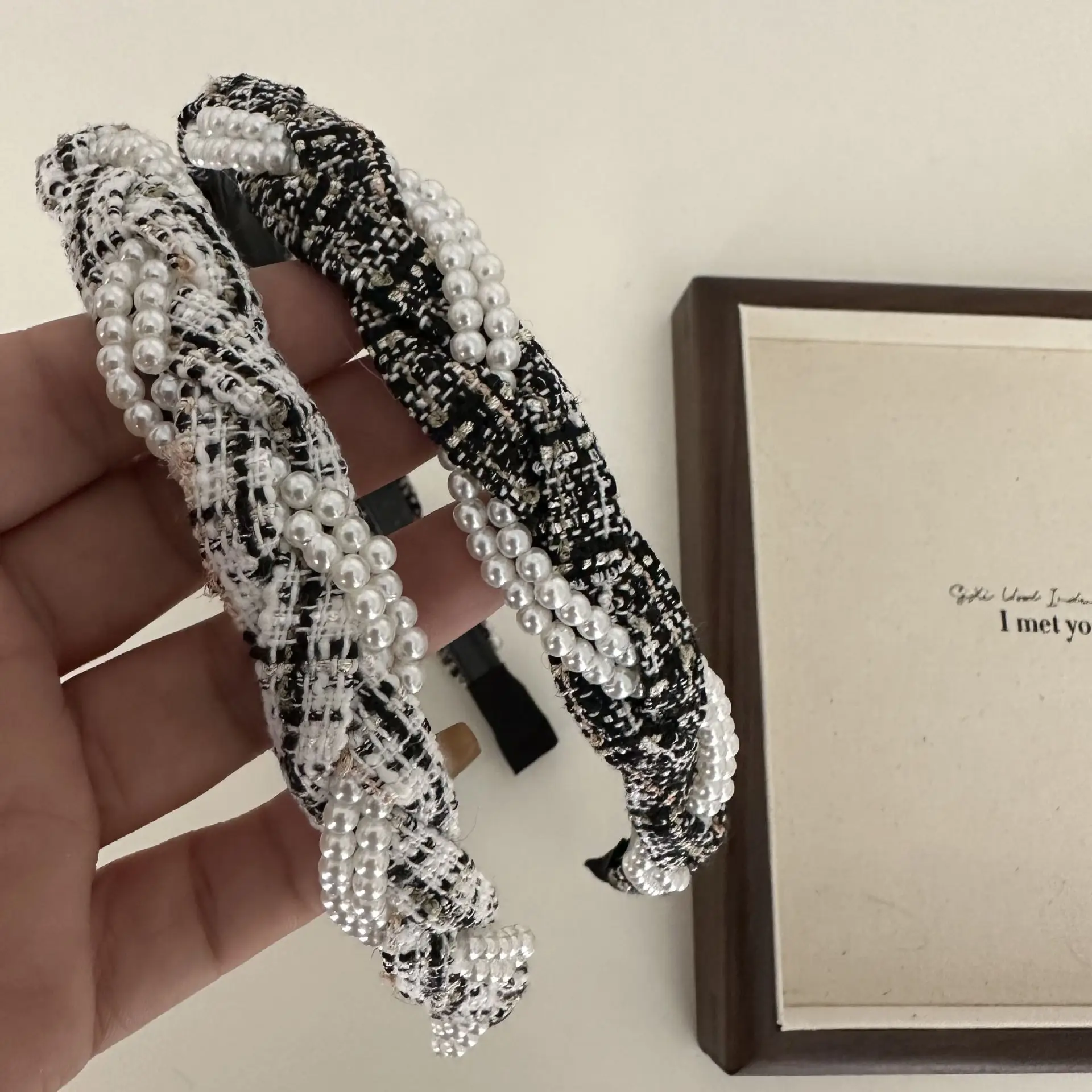 Narrow Pearl Twist Hair Band for Women - Image 6