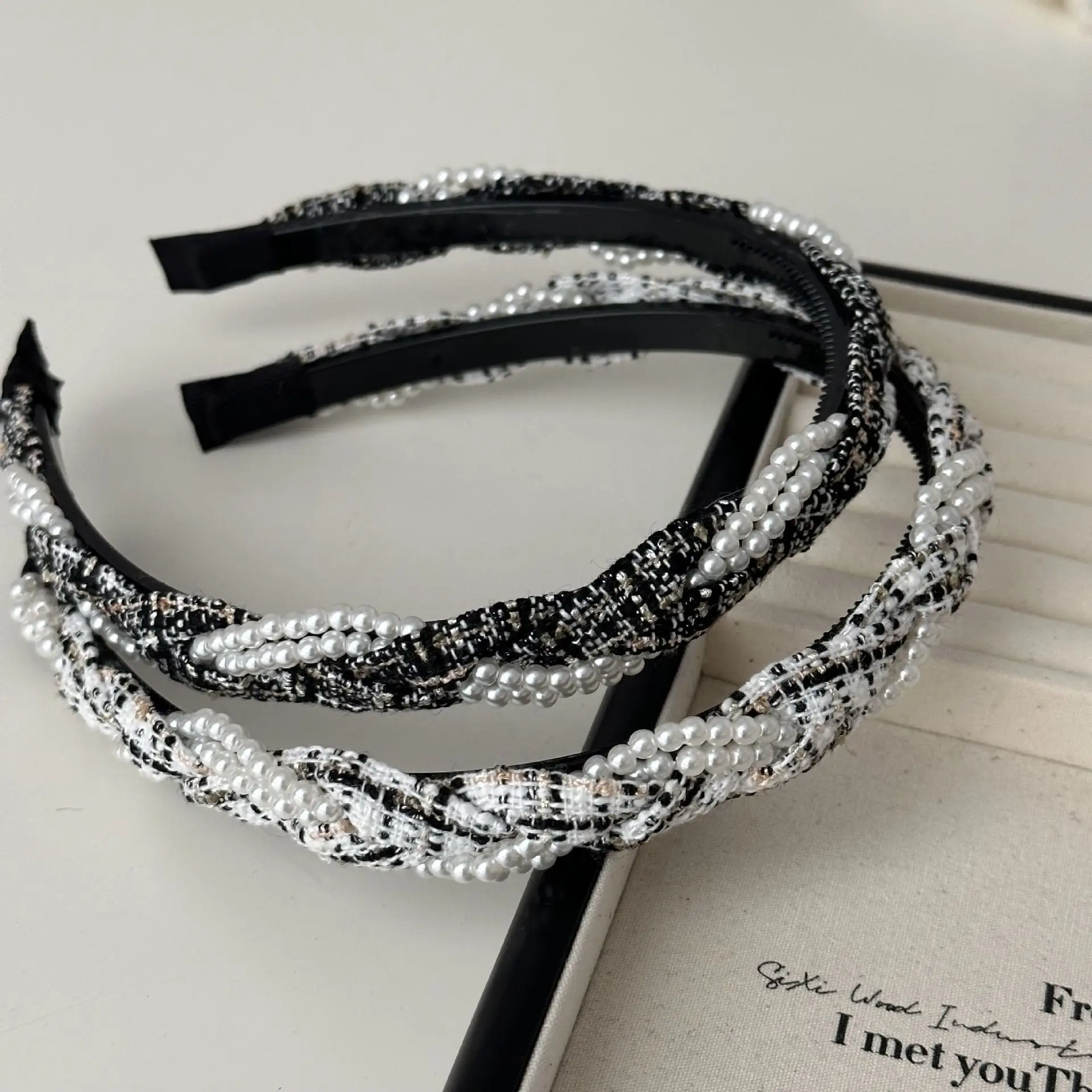 Narrow Pearl Twist Hair Band for Women - Image 8