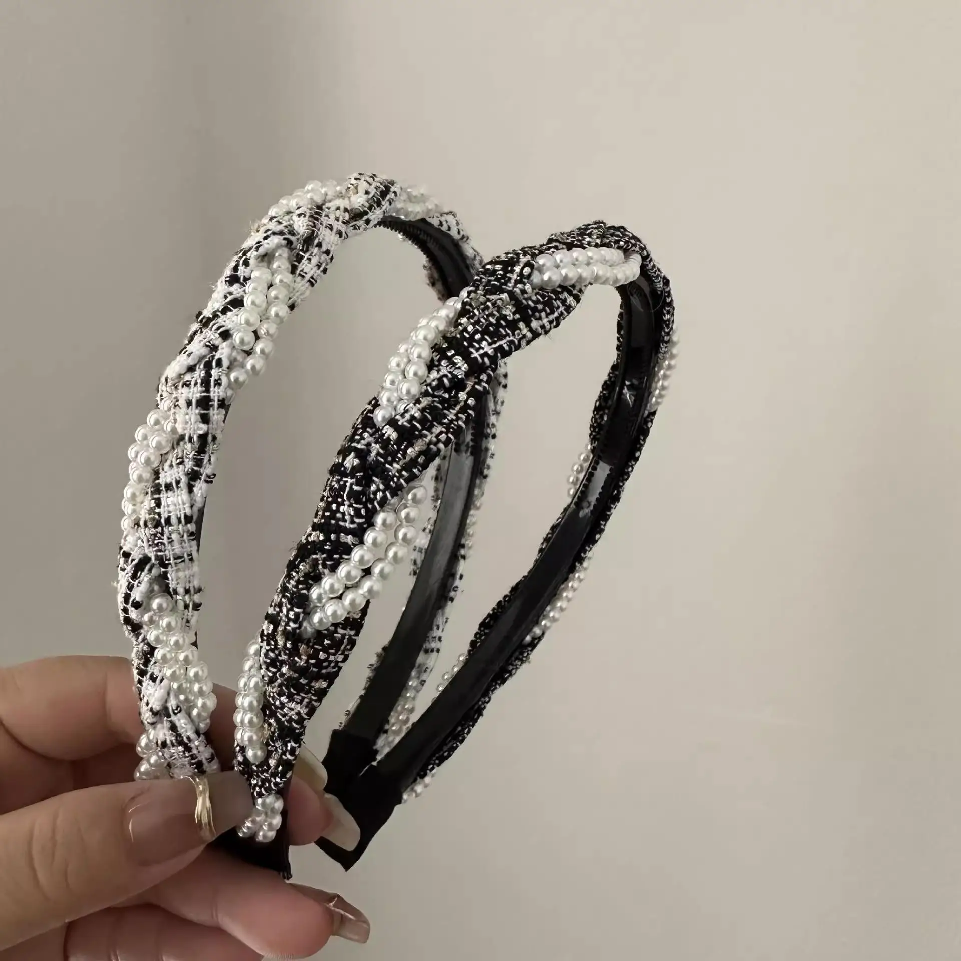 Narrow Pearl Twist Hair Band for Women — feature 1
