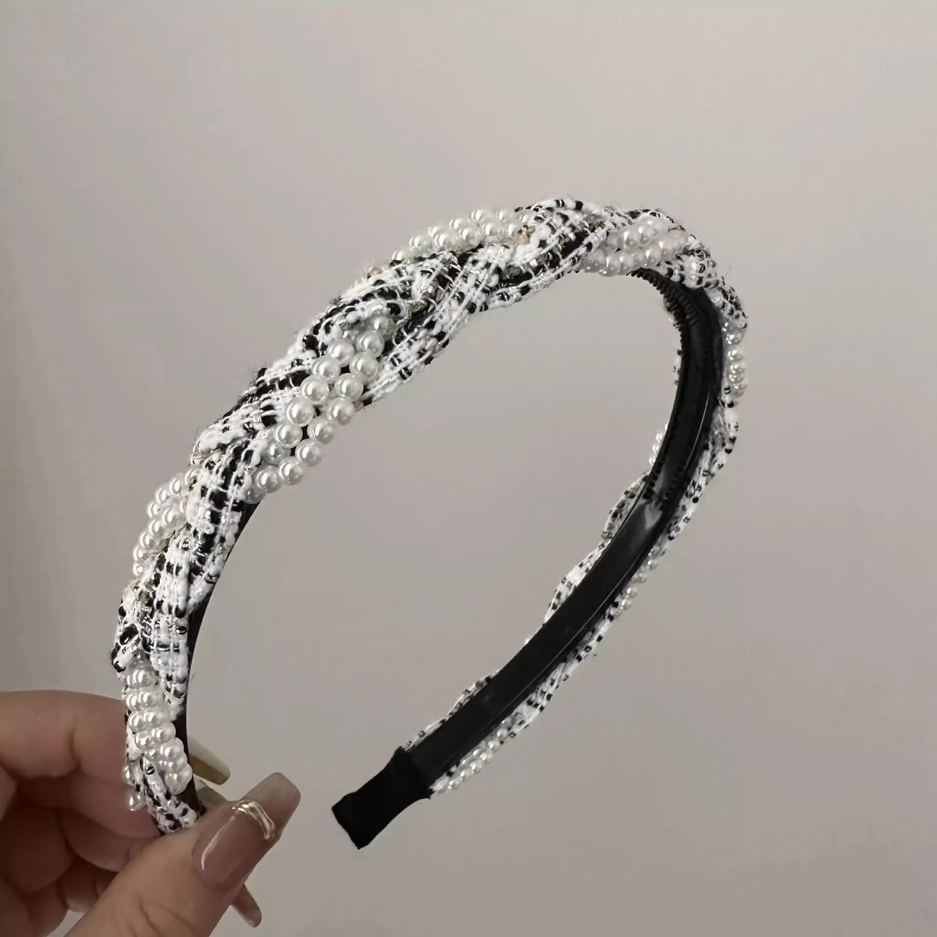Narrow Pearl Twist Hair Band for Women — feature 4