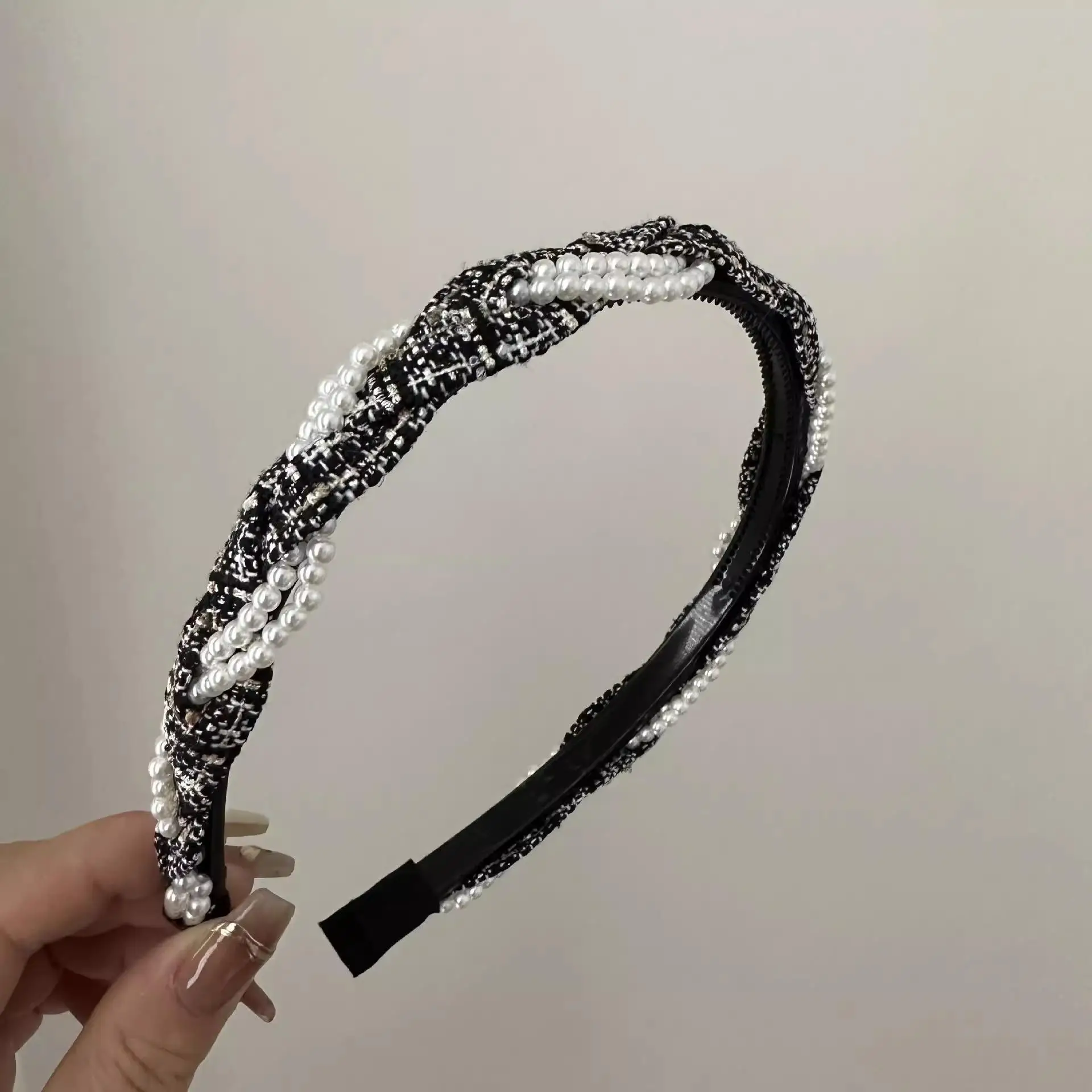 Narrow Pearl Twist Hair Band for Women — feature 5