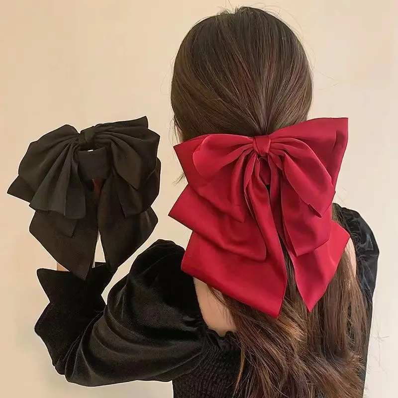 Black Floral Hairpin with Long Ribbon for Secure Hair Styling - Image 9