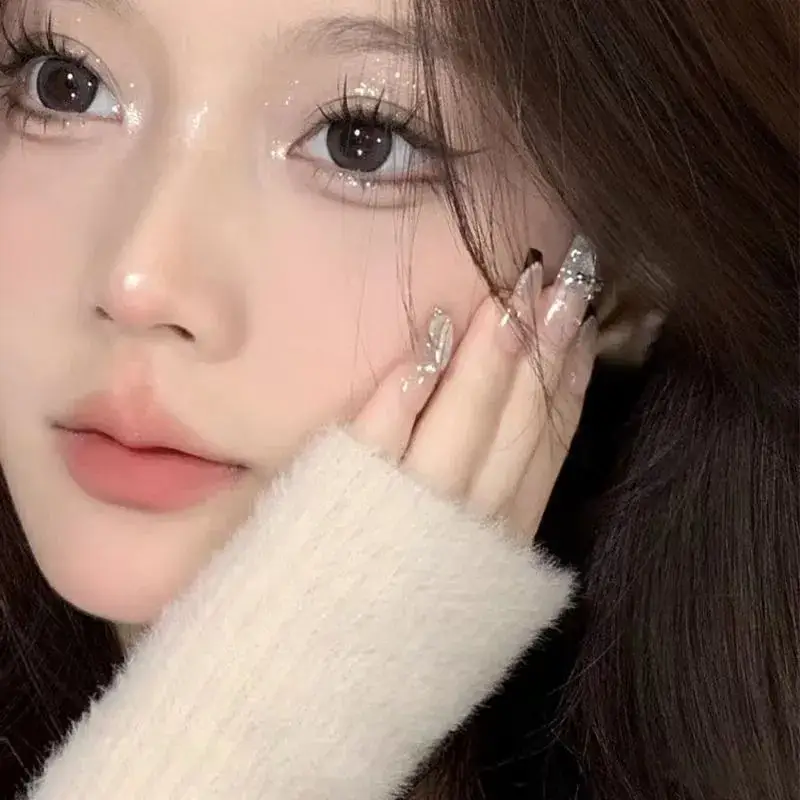 Natural Eyelashes Glue-Free Self-Adhesive Grafts — feature 7