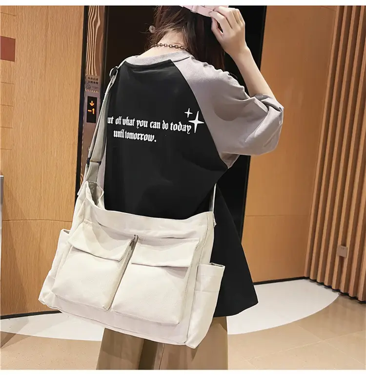 New Japanese Style Large Capacity Black Shoulder Bag — feature 31