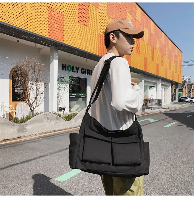 New Japanese Style Large Capacity Black Shoulder Bag — feature 44