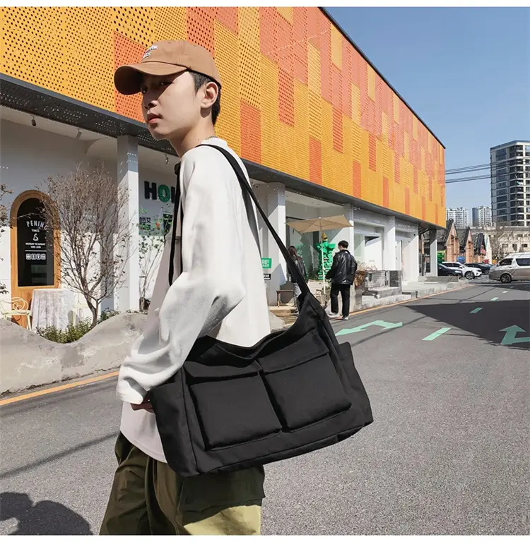 New Japanese Style Large Capacity Black Shoulder Bag — feature 46