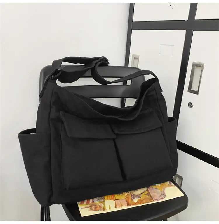 New Japanese Style Large Capacity Black Shoulder Bag — feature 58