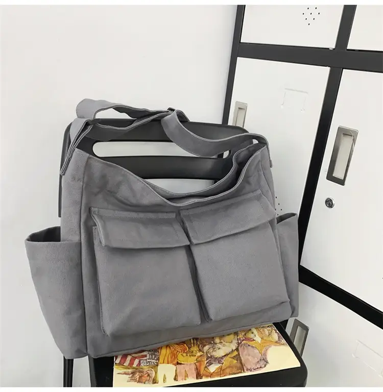 New Japanese Style Large Capacity Black Shoulder Bag — feature 67