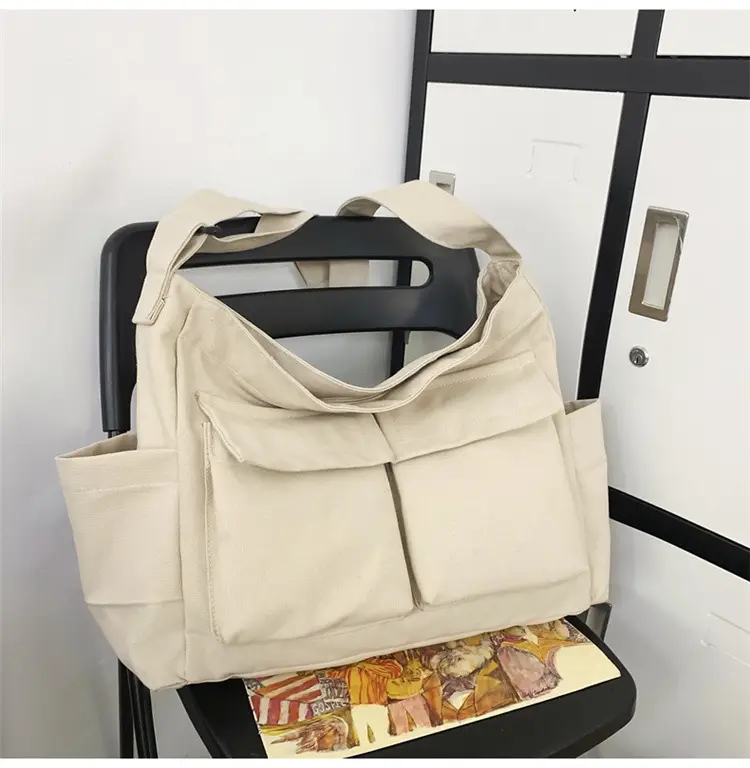 New Japanese Style Large Capacity Black Shoulder Bag — feature 71