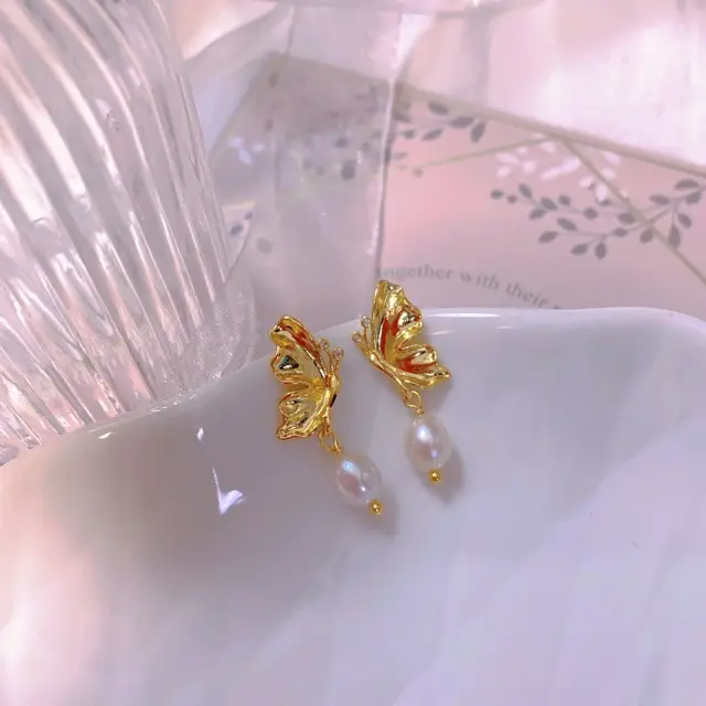 Flying Butterfly Pearl Earrings for Women - Image 3