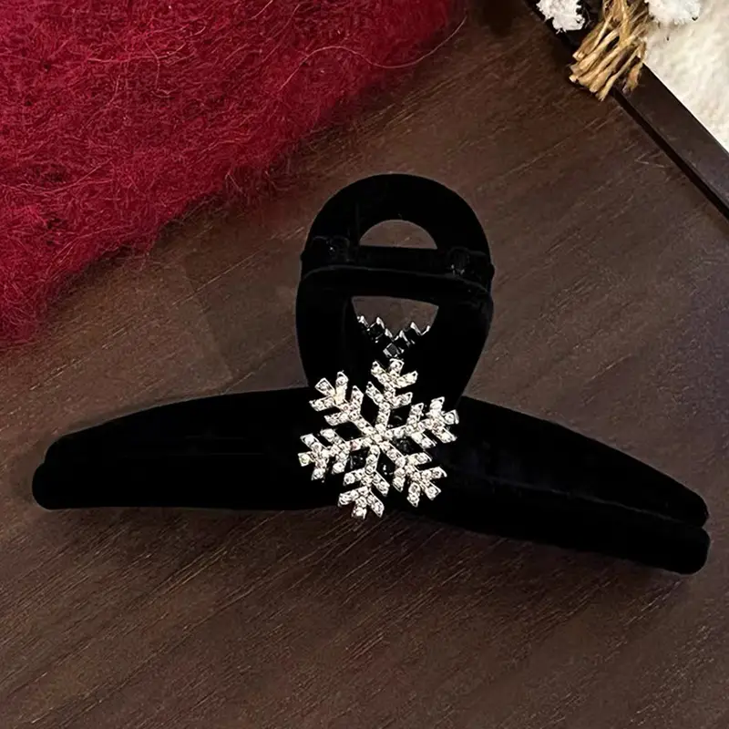 Black Velvet Snowflake Hairpin for Women - Image 4