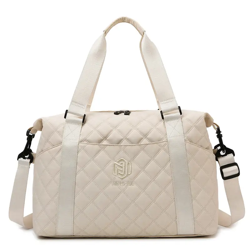 Black Quilted Travel Bag Large Capacity Lightweight - Image 11