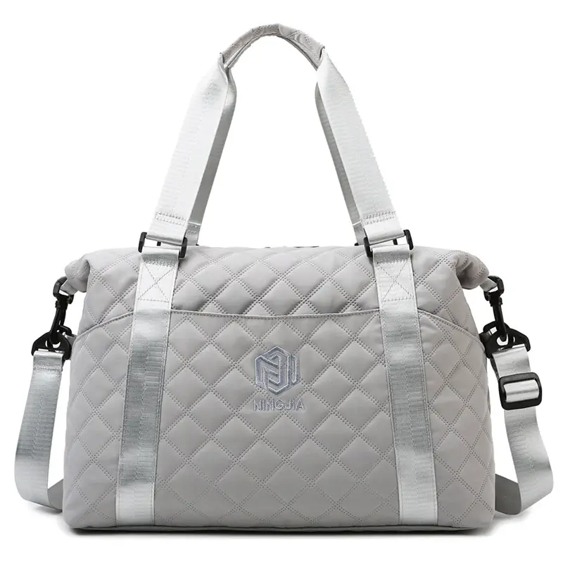 Black Quilted Travel Bag Large Capacity Lightweight - Image 2