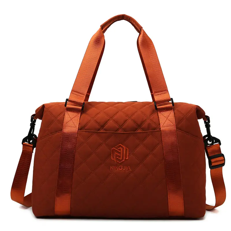 Black Quilted Travel Bag Large Capacity Lightweight - Image 4