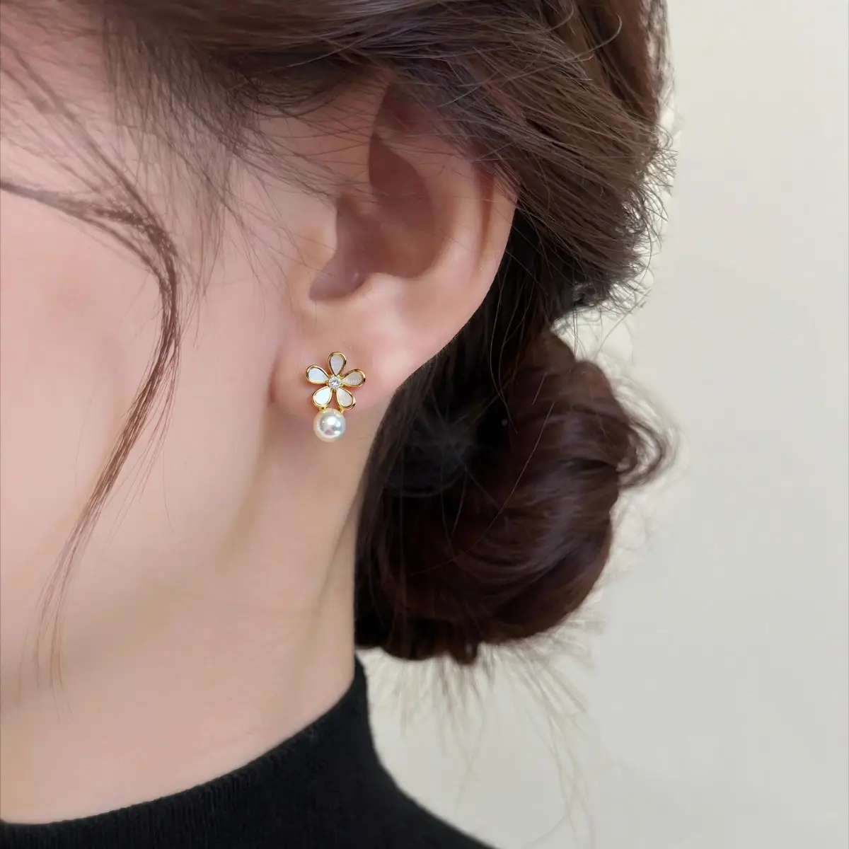 Korean Style Pearl Flower Earrings 18k Gold Filled