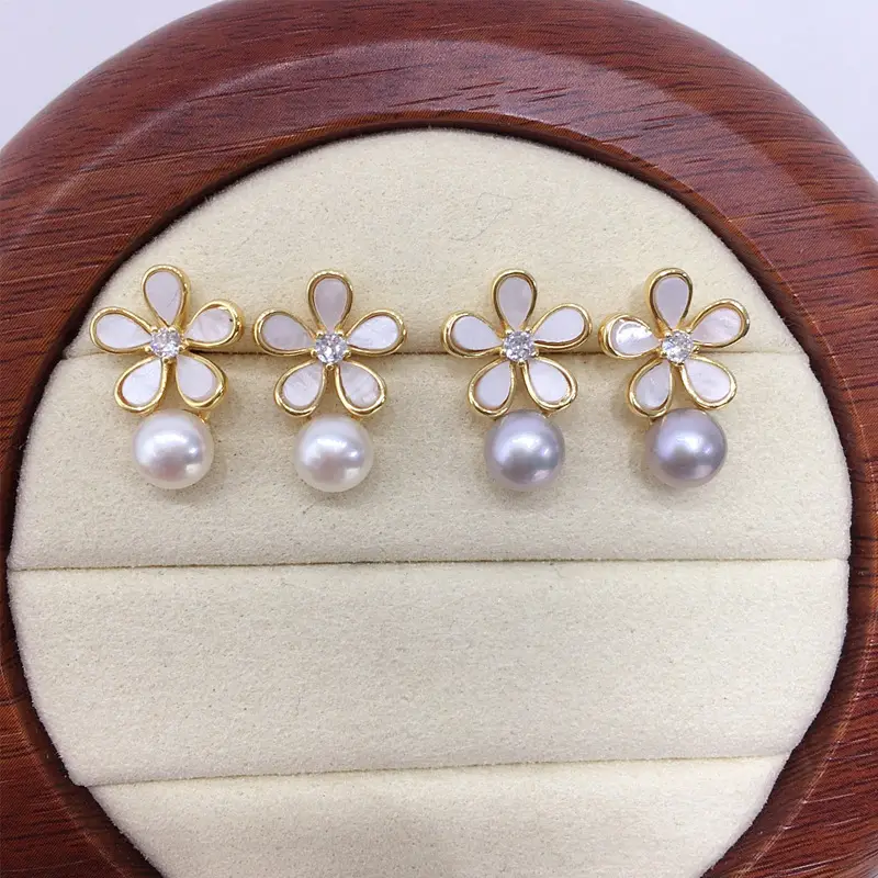 Korean Style Pearl Flower Earrings 18k Gold Filled — feature 2
