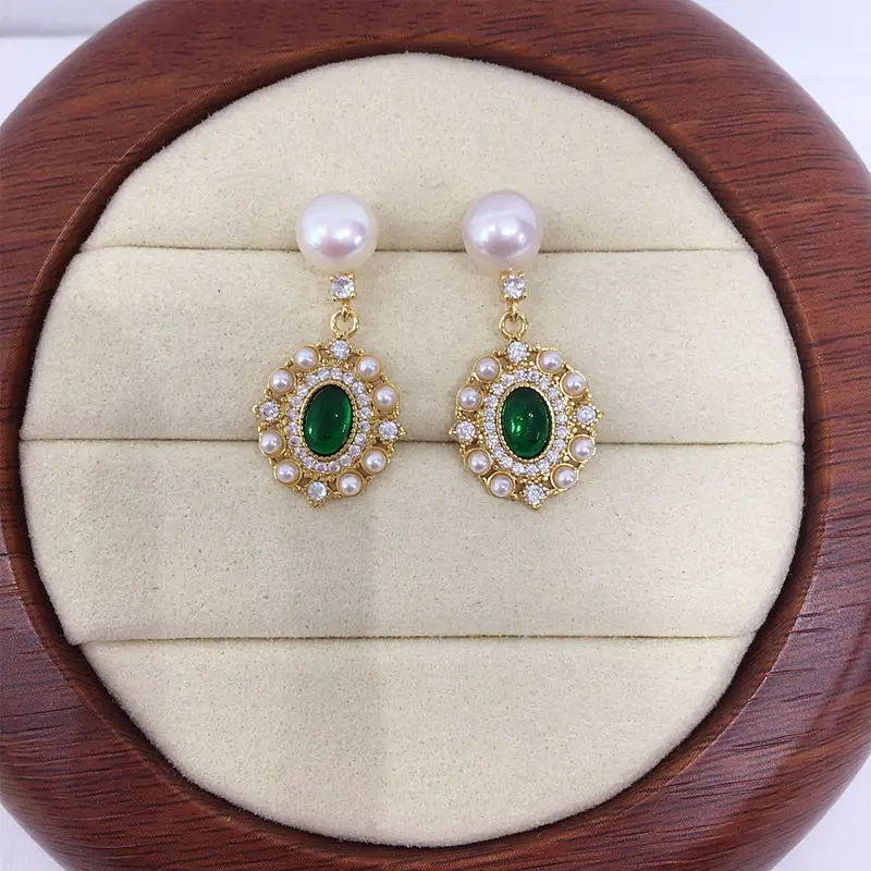 18K Gold Green Agate Pearl Earrings for Women — feature 3