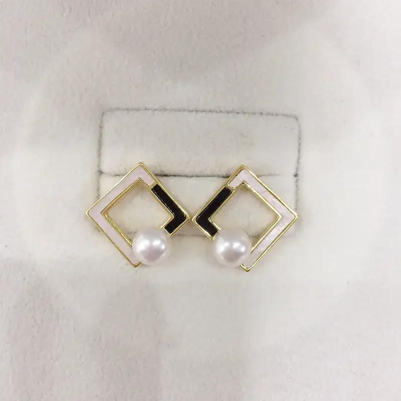 18K Gold-Filled Square Pearl Earrings for Women - Image 3