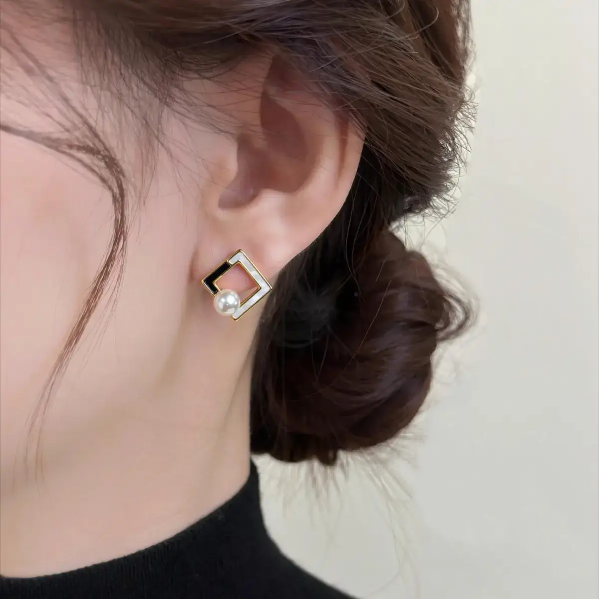 18K Gold-Filled Square Pearl Earrings for Women - Image 5
