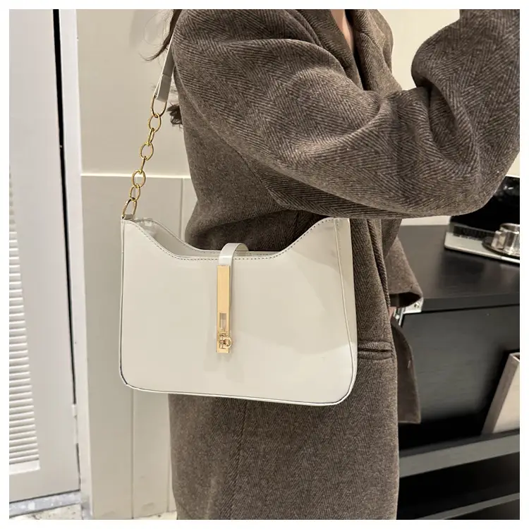 Retro French Style Women's Shoulder Bag Brown Gold Chain — feature 24