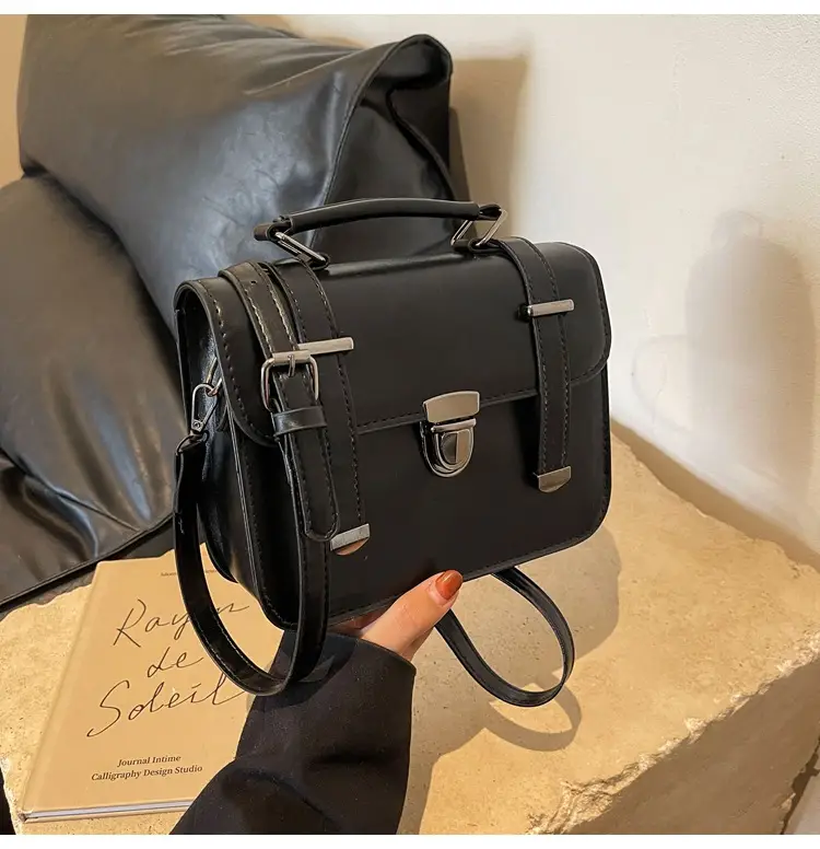 Women's tan leather shoulder messenger bag 2023 — feature 21