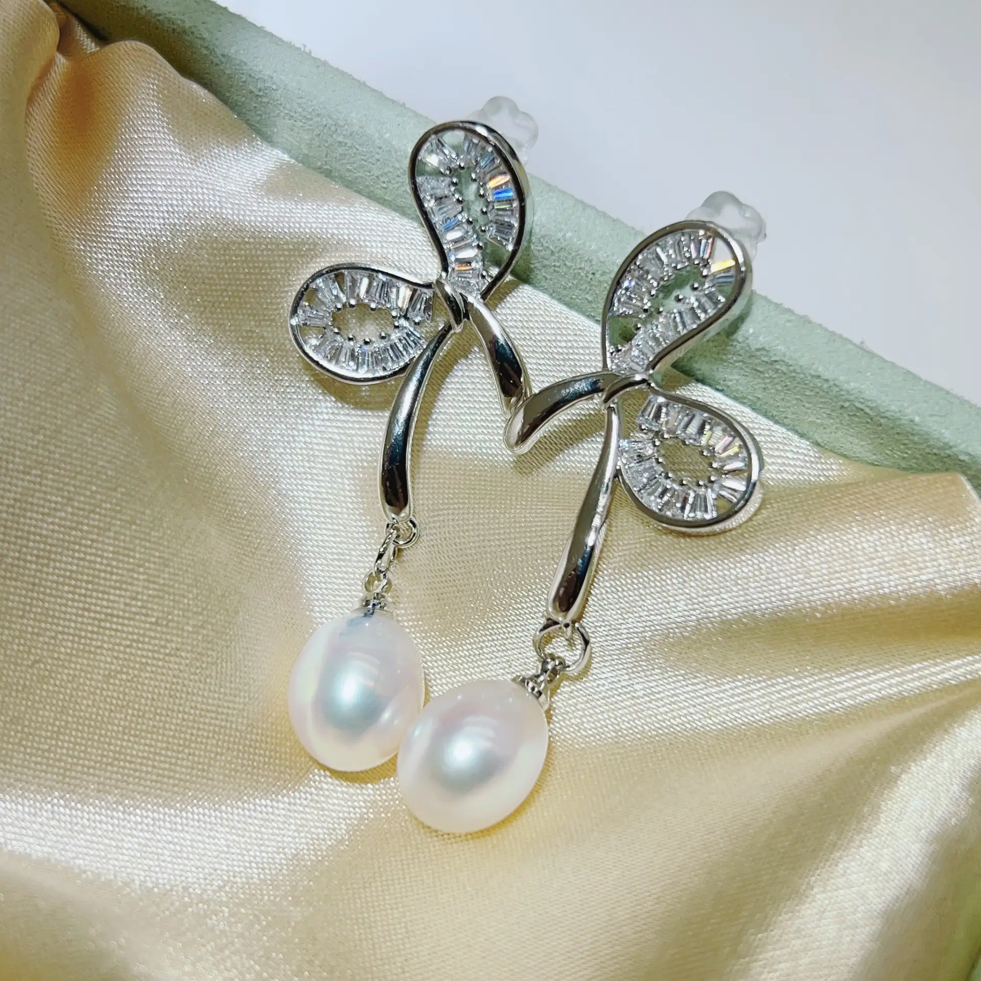 S925 Gold Pearl Star Earrings for Women - Image 12