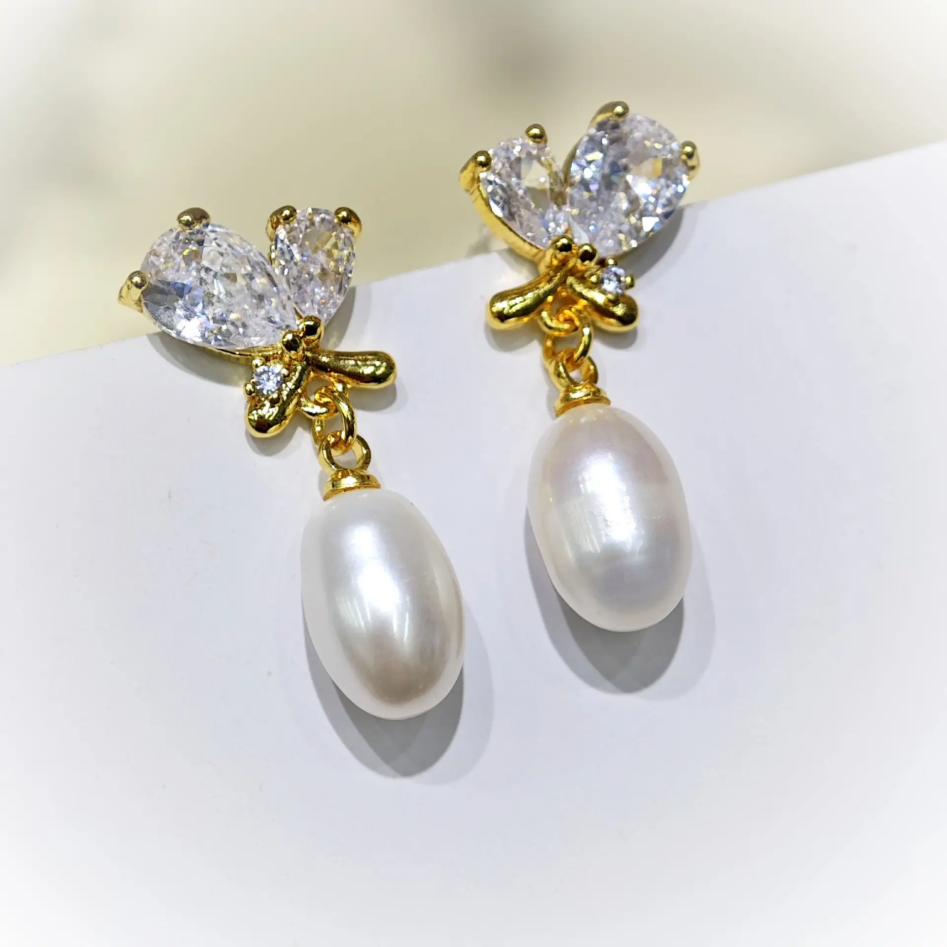 S925 Gold Pearl Star Earrings for Women — feature 3