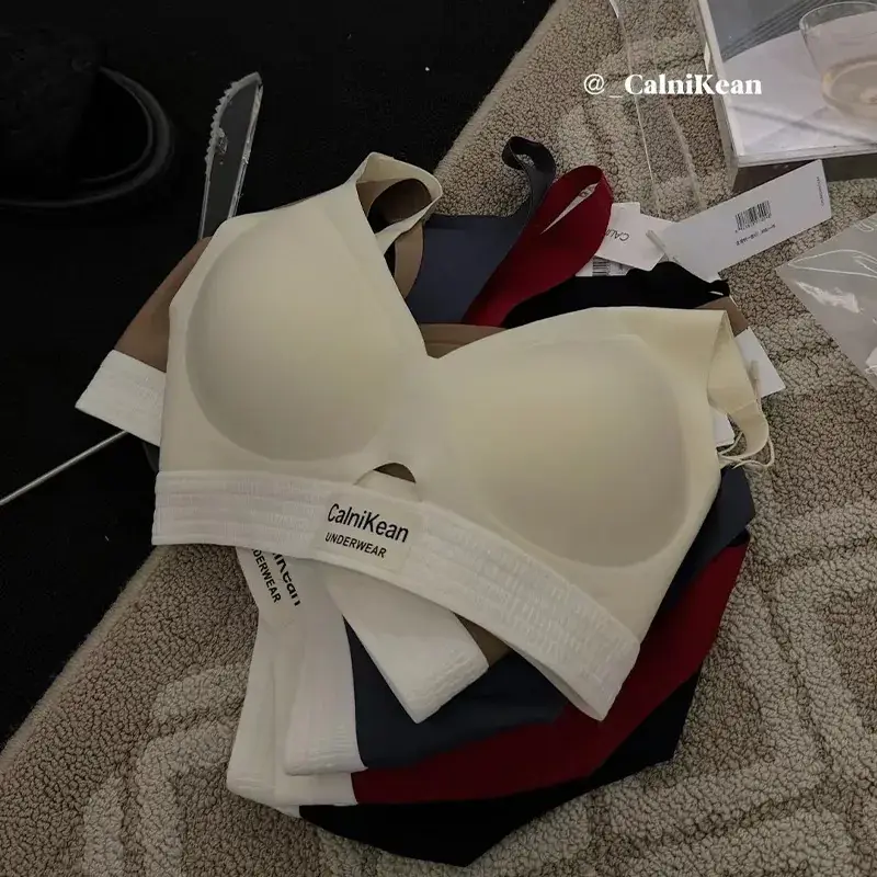 Contrast Pull-Up Bra for Women, Hollow-Out Wireless Bra for Small Busts - Image 9