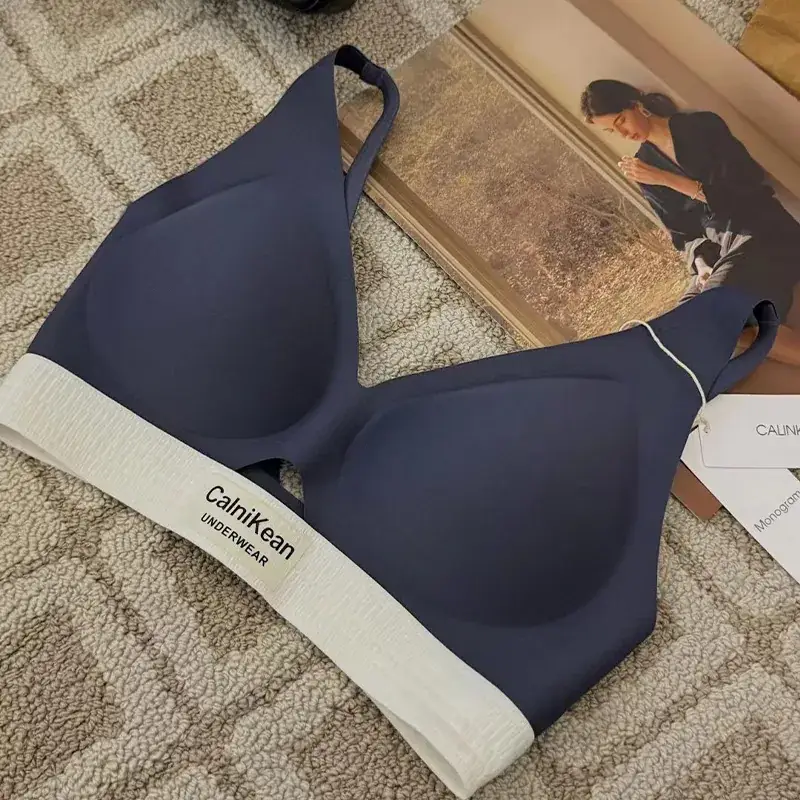 Contrast Pull-Up Bra for Women, Hollow-Out Wireless Bra for Small Busts - Image 4