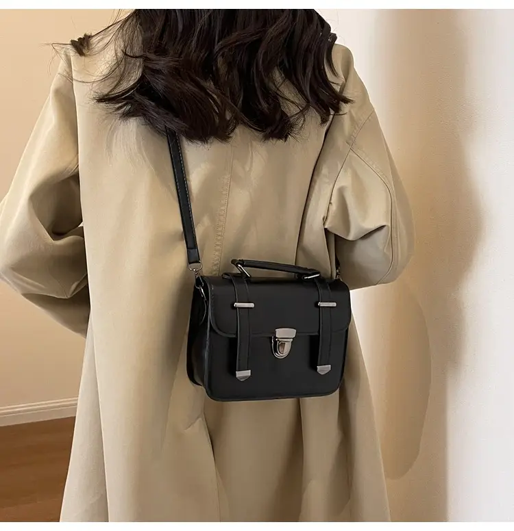Small Square Korean Style Shoulder Bag 2023 Winter — feature 14