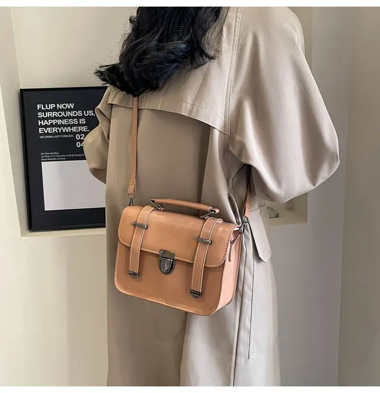 Small Square Korean Style Shoulder Bag 2023 Winter — feature 16