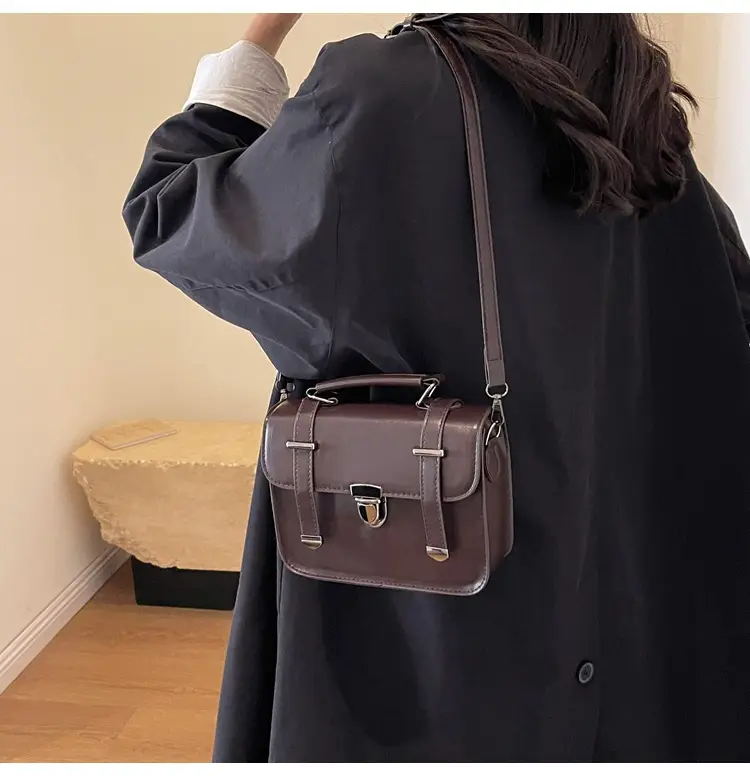 Small Square Korean Style Shoulder Bag 2023 Winter — feature 8