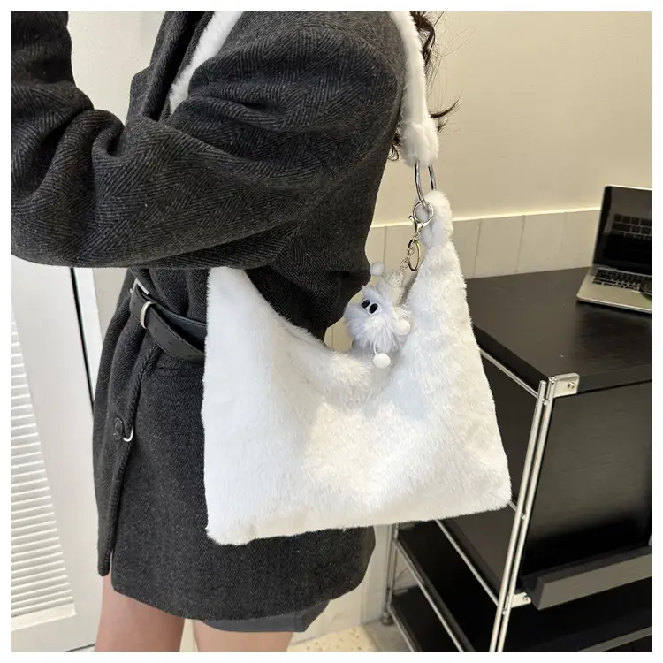 Winter Plush Shoulder Messenger Bag White Korean Style — feature 10