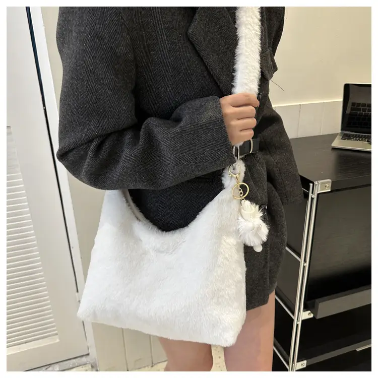 Winter Plush Shoulder Messenger Bag White Korean Style — feature 11