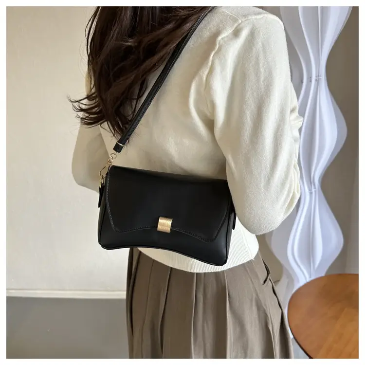 White Korean Style Shoulder Bag for Women 2023 — feature 10