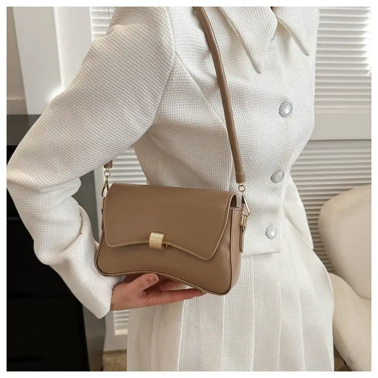 White Korean Style Shoulder Bag for Women 2023 — feature 11