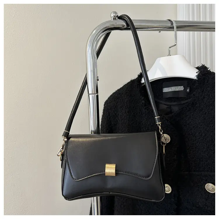 White Korean Style Shoulder Bag for Women 2023 — feature 23